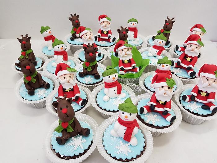 Christmas cookies and cupcakes 