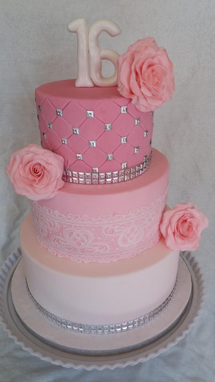 Bernadette's sweet sixteen... - Decorated Cake by Petra - CakesDecor