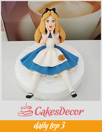 Alice in Wonderland fondant cake topper