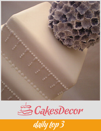 hydrangea wedding cake