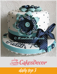 Sugar ribbon corsage cake