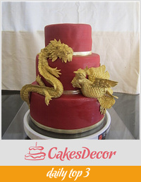 Dragon & Phoenix Wedding Cake and Cupake Display