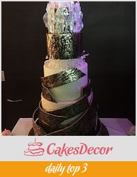 Contemporary wedding cake