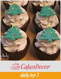 Gingerbread Cupcakes with Christmas Tree Toppers