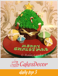 Christmas tree giant cupcake 