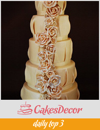 Burlap and Roses Wedding Cake