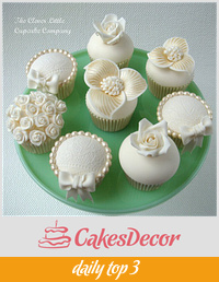 Deluxe Cupcakes - Vintage Lace and Pearls