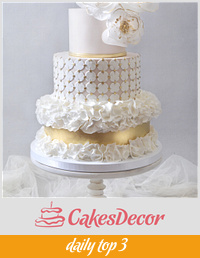 Modern Ruffle Wedding Cake