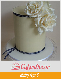 Petite wedding cake