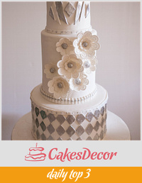Art Deco Theme White Wedding Cake