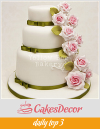 Miniature Wedding Cake (15x15cm)