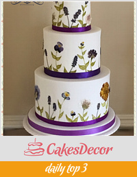 Edible pressed flowers wedding cake