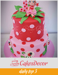 Spotty Strawberry style cake