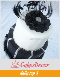 Elegant Ruffled Flower Cake