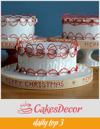 Christmas Royal Icing Stringwork Cakes