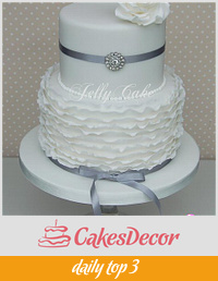 Frills Silver Wedding Cake