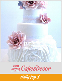 Vintage Chantal Wedding Cake