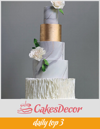 Marbled Gold Wedding Cake