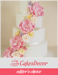 Peonies and Pastels wedding cake