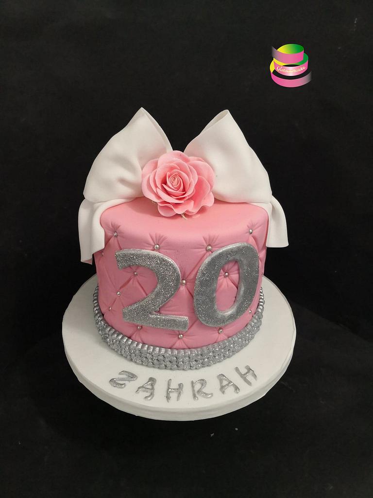 20th Birthday Cake Stock Photo - Download Image Now - Number 20, Cake, Birthday  Cake - iStock