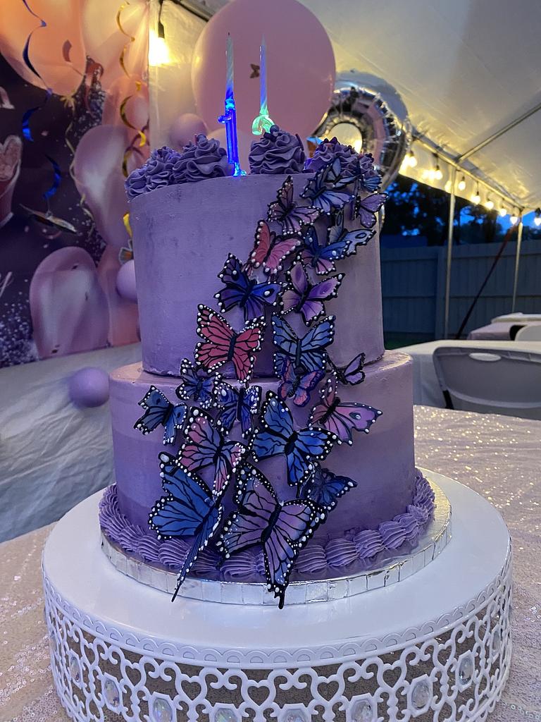 13th Birthday Cake - Decorated Cake by ChubbyAbi - CakesDecor
