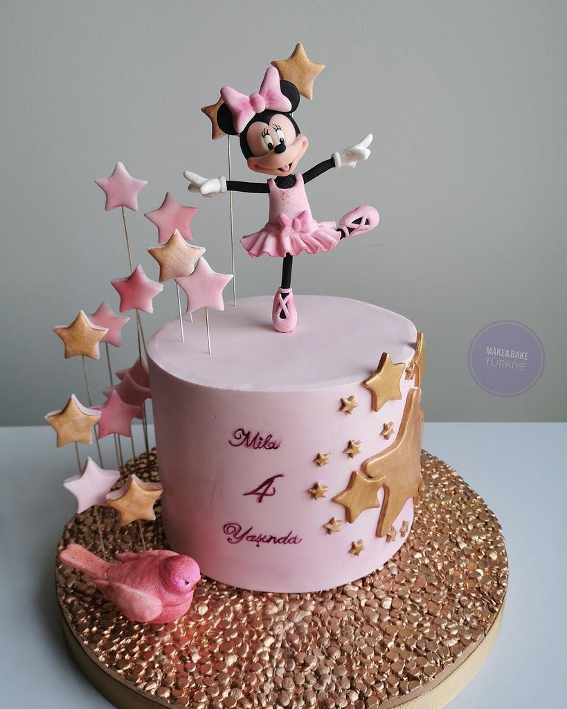 Minnie Mouse Cake - Decorated Cake by Make & Bake Türkiye - CakesDecor