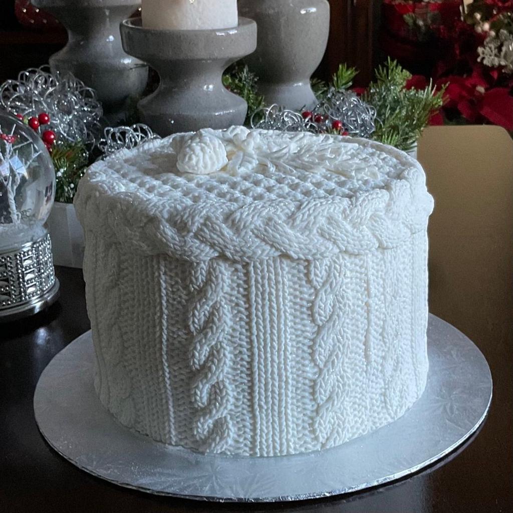 Cable Knit Sweater Cake - Decorated Cake by Susan Russell - CakesDecor