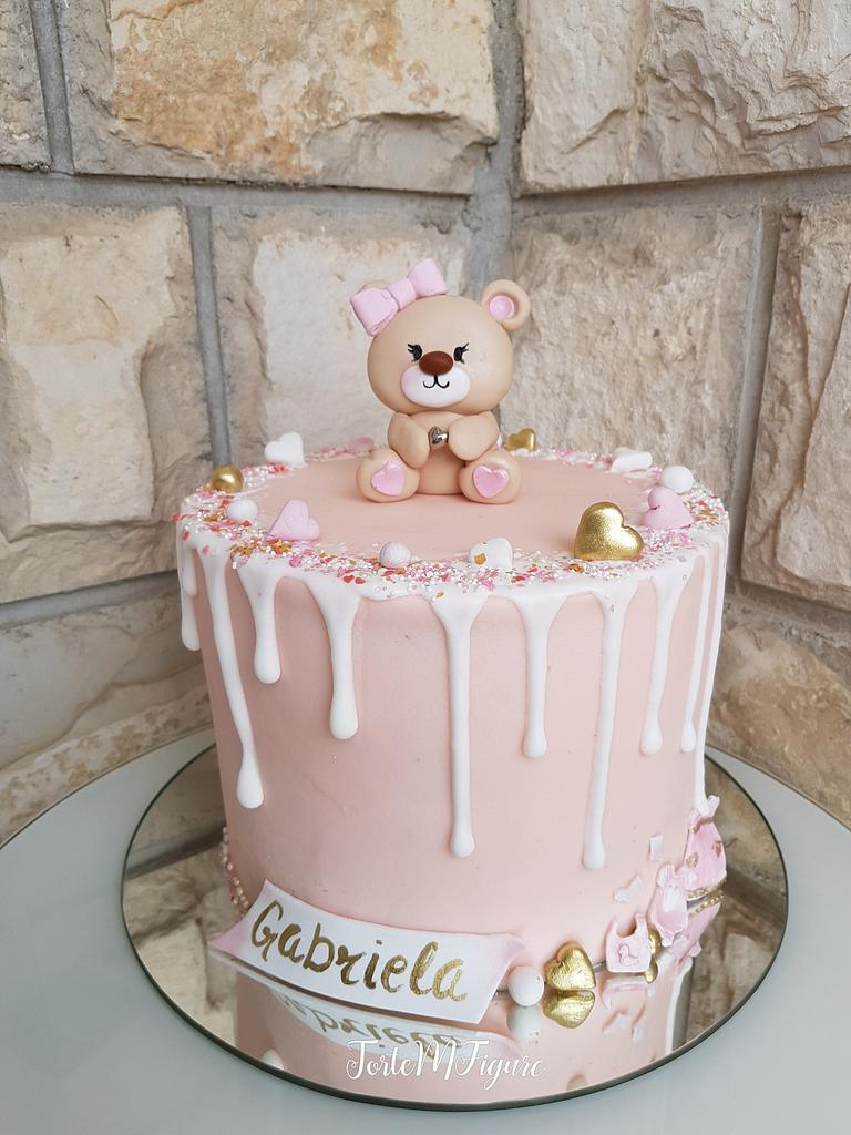 Welcome baby girl cake - Decorated Cake by TorteMFigure - CakesDecor