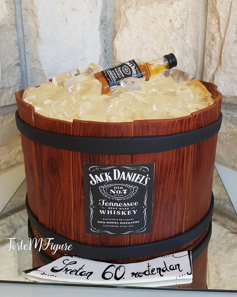 Jack Daniels cake - Cake by TorteMFigure - CakesDecor