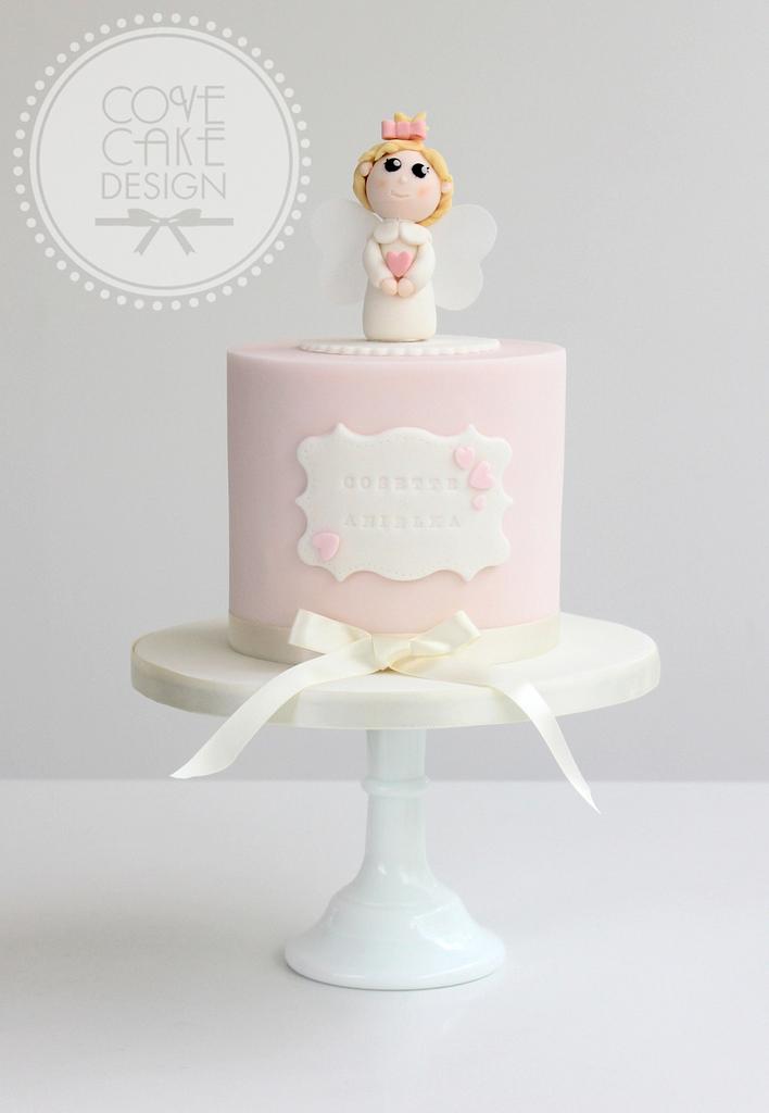 Angel Topper Cake | bakehoney.com