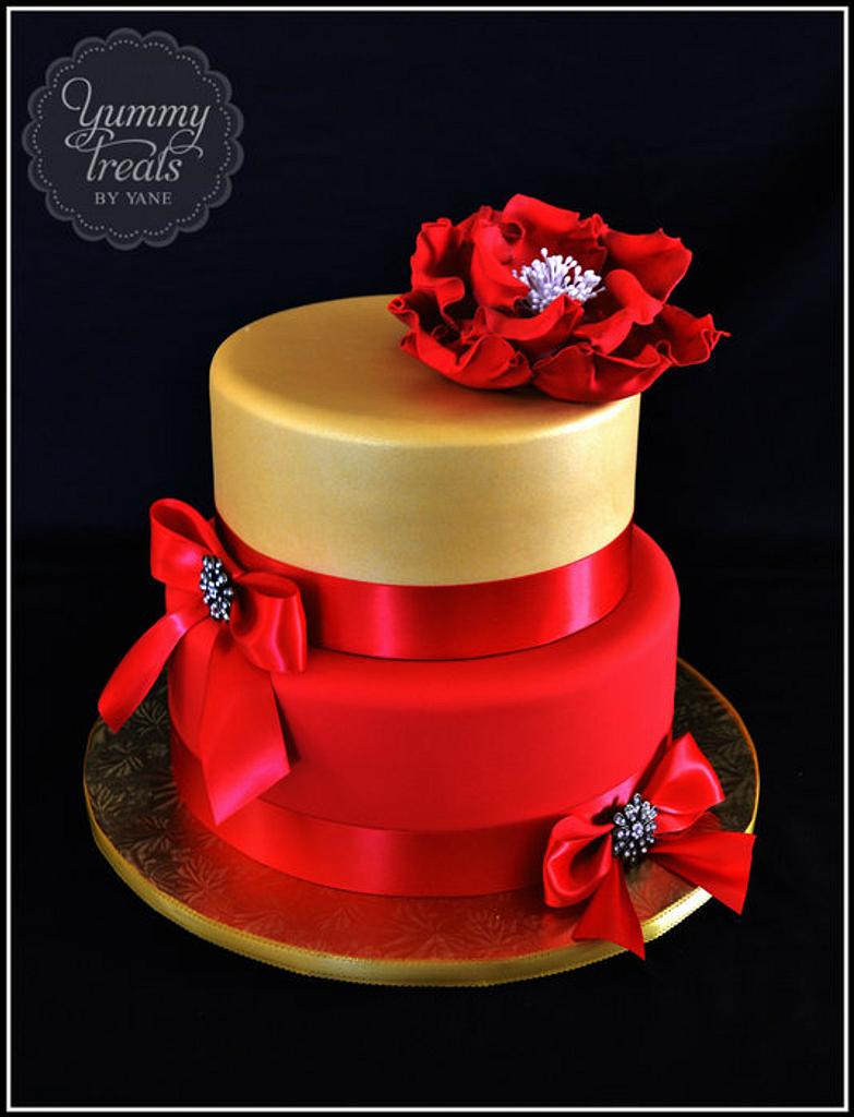 Red Roses & Golds Cake – Honeypeachsg Bakery