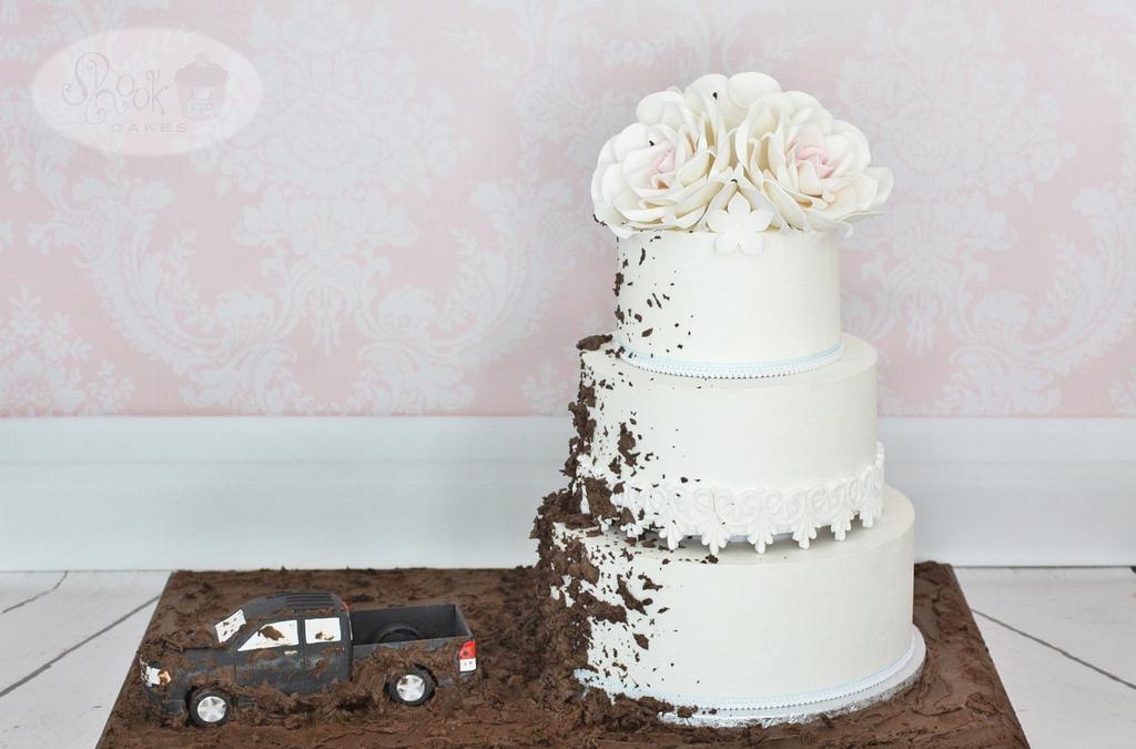 Bare' Wedding Cake - Decorated Cake by Enticing Cakes - CakesDecor