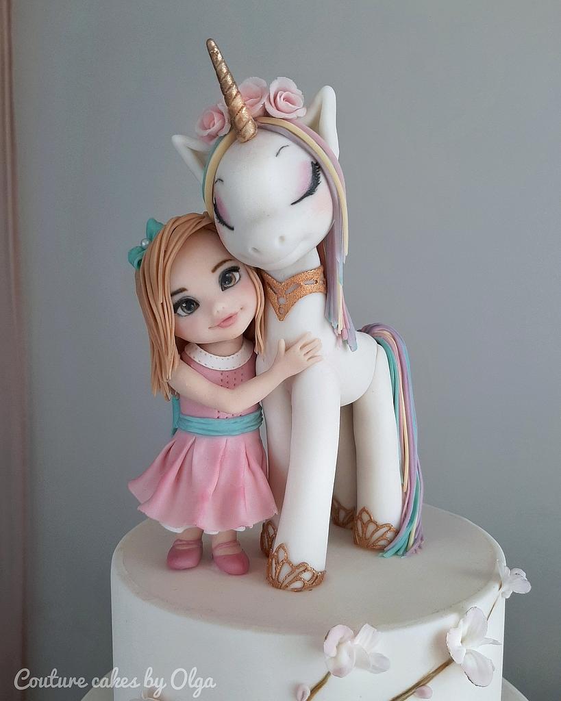 Cute Unicorn Cake Designs : Pastel rainbow unicorn birthday cake