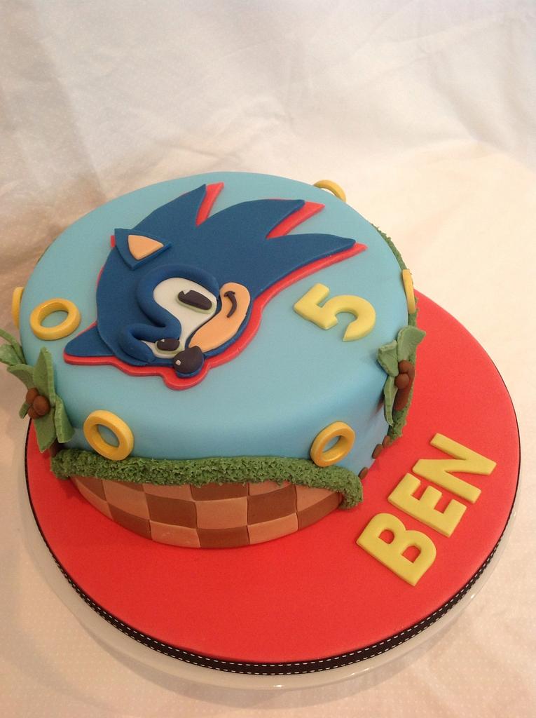 Sonic cake - Cake by The Buttercream Kitchen - CakesDecor