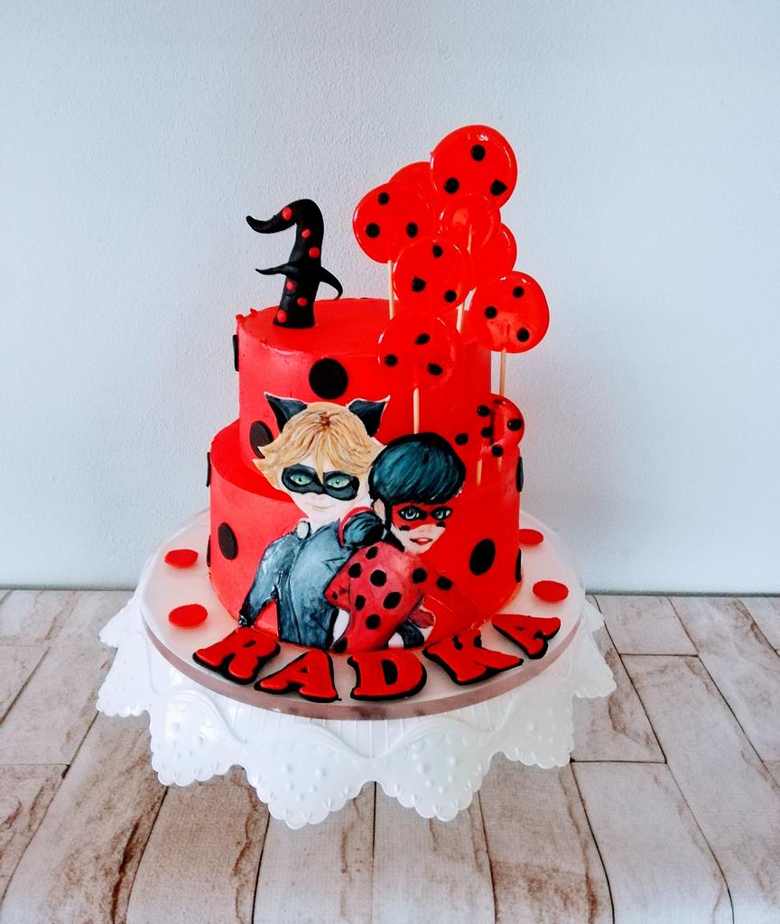 Ladybug Miraculous Cake
