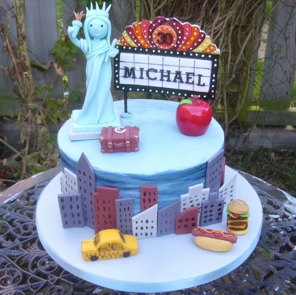 New York City birthday cake - Decorated Cake by Kate's - CakesDecor