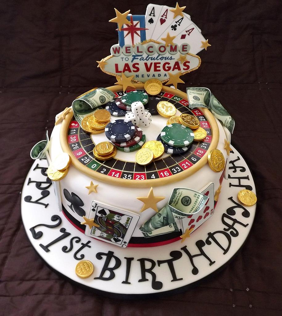 Las Vegas birthday - Decorated Cake by Astried - CakesDecor
