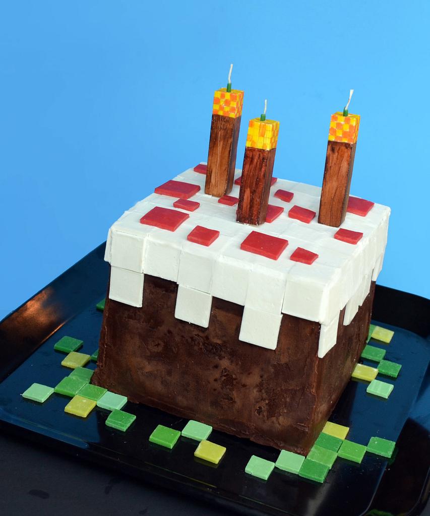 Minecraft Cake for Tristan - Cake by ErinLo - CakesDecor