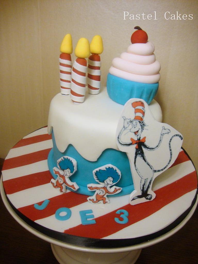 Cat in the Hat cake - Cake by PastelCakes - CakesDecor