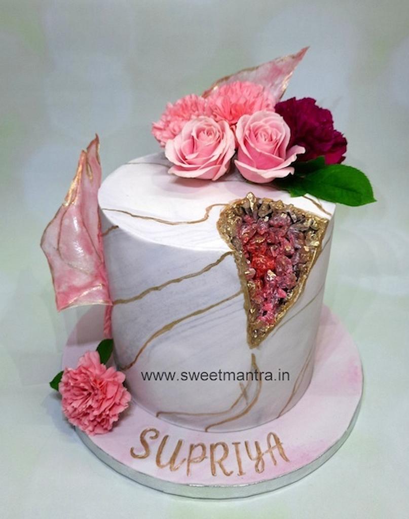 9 Wedding Cake Trends in 2021 - Bakingo Blog