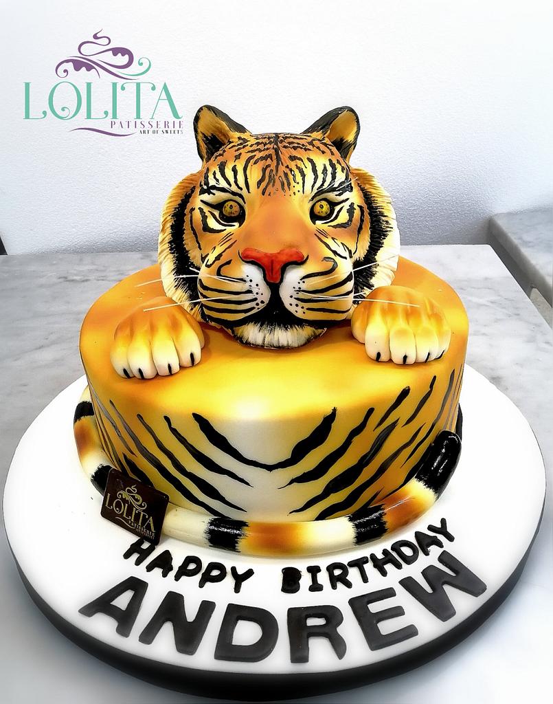 Tiger Face Birthday Cake