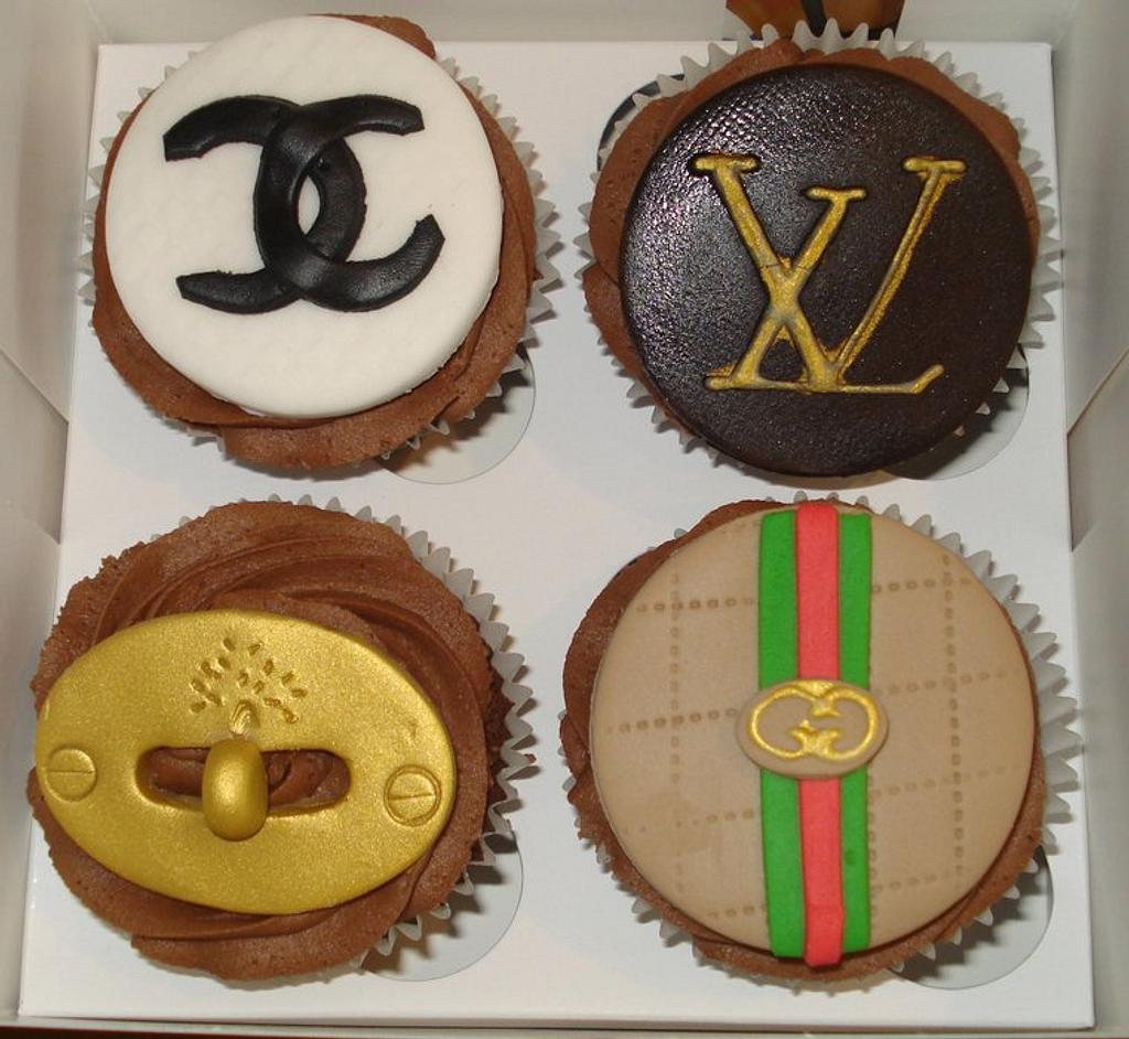 Gold Gucci cupcakes