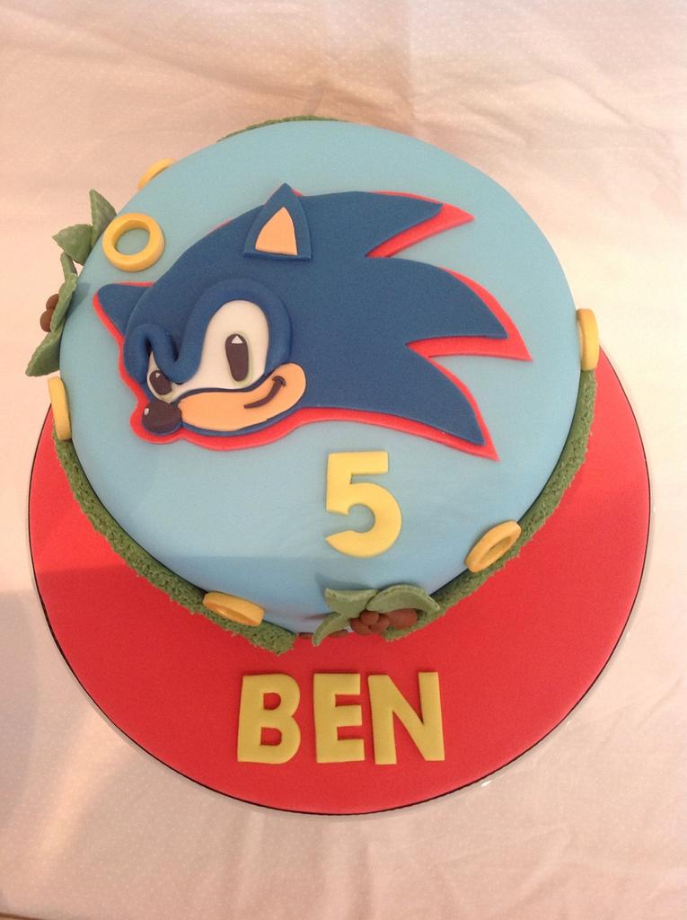 Sonic cake - Cake by The Buttercream Kitchen - CakesDecor