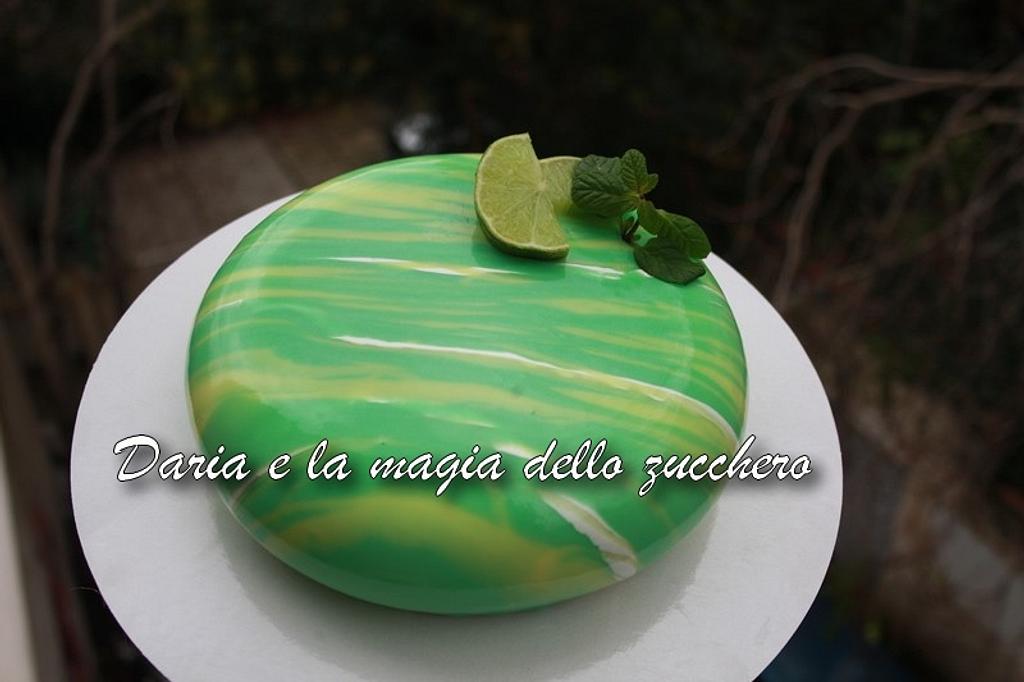 Louis Vuitton cake - Decorated Cake by Daria Albanese - CakesDecor