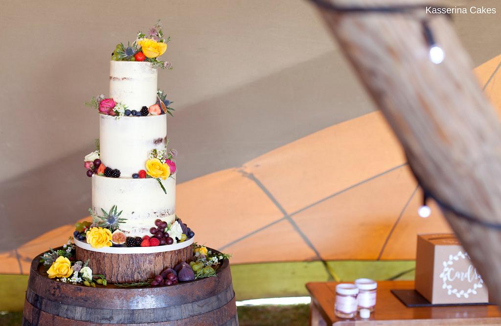 Semi Naked Wedding Cake With Fresh Fruit And Flowers Cakesdecor 