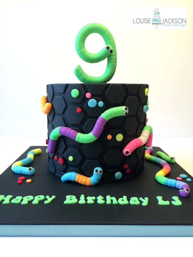 Slither.io cake - Decorated Cake by Louise Jackson Cake - CakesDecor