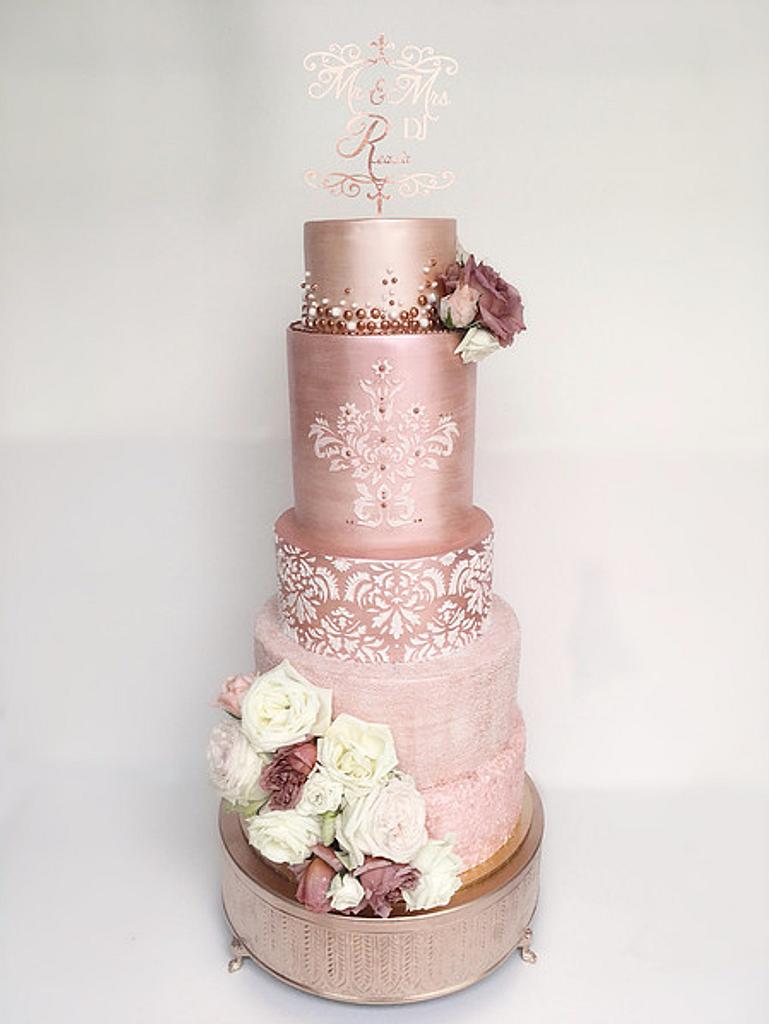 Minimalist Elegant Rose Floral Wedding Cake – Blissful Moon Bakery