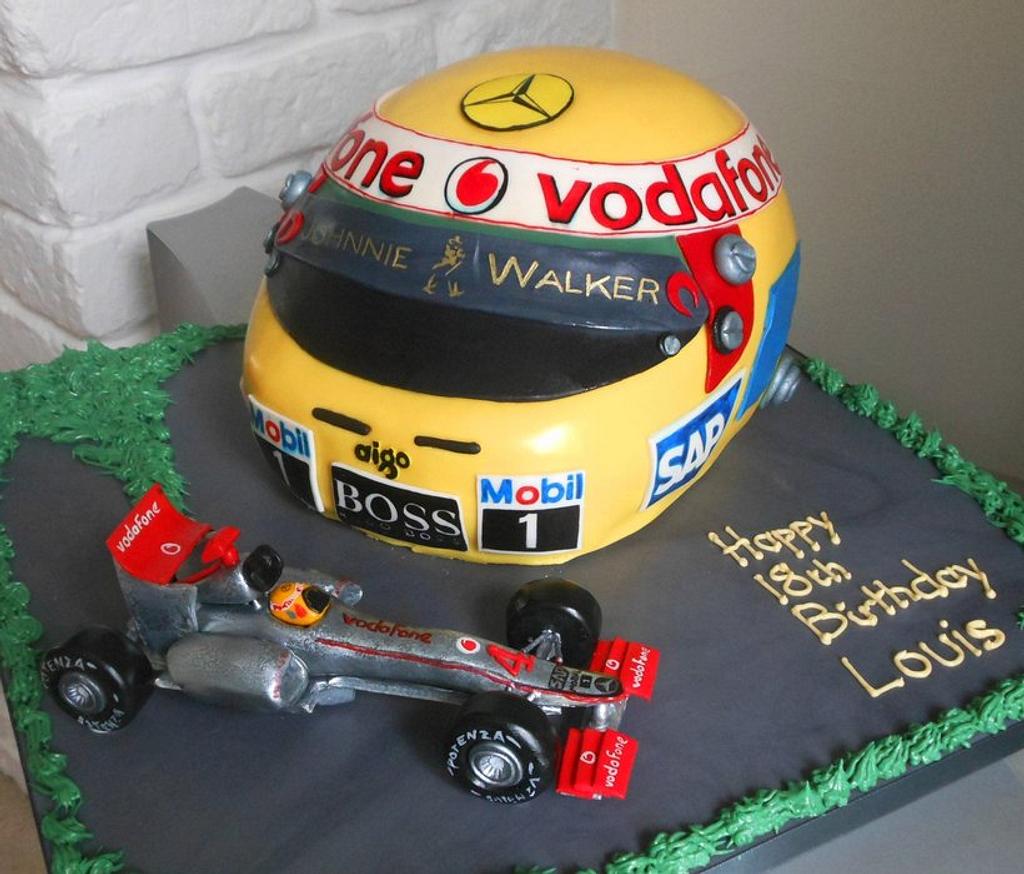 Formula 1 Racing Car Cake - CakeCentral.com