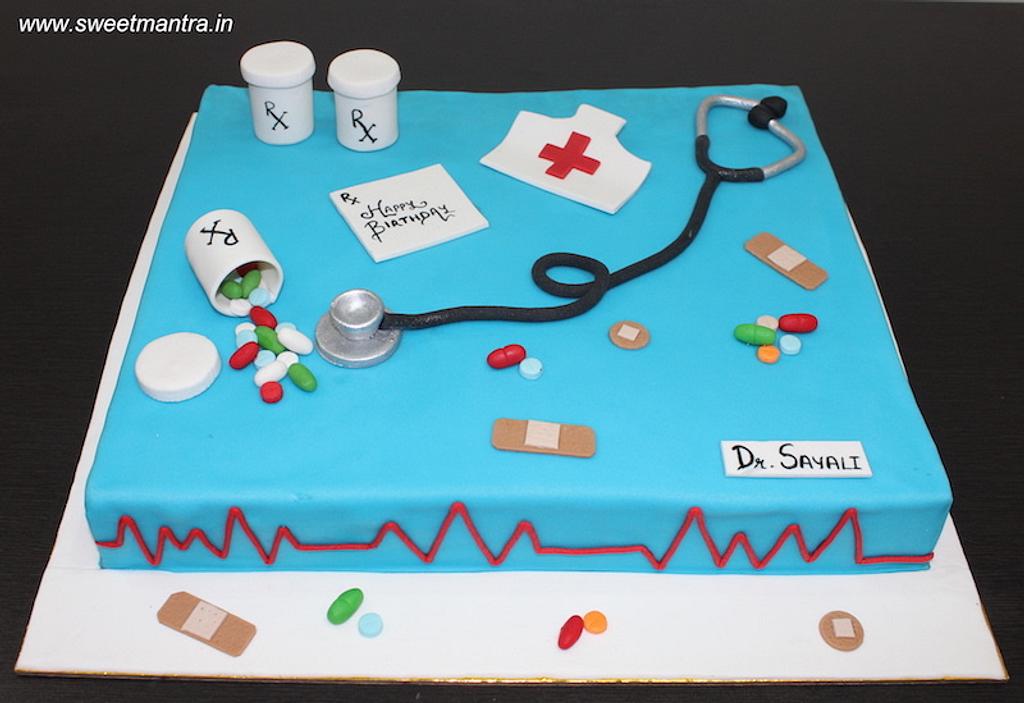 Doctor cake - Decorated Cake by Sweet Mantra Customized - CakesDecor