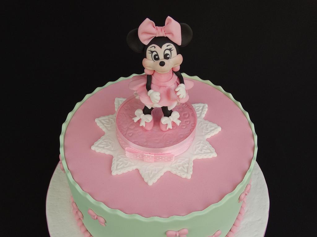 Pink Minnie Mouse Cake By Diana CakesDecor   Gqlucoulszfxwaslrt4d 